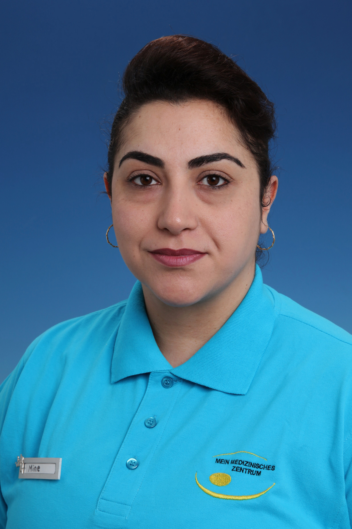 M&uuml;never Yakisikli.